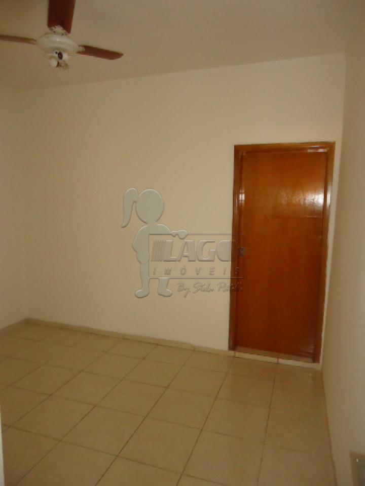 Alugar Casa / Padrão em Ribeirão Preto R$ 2.200,00 - Foto 9