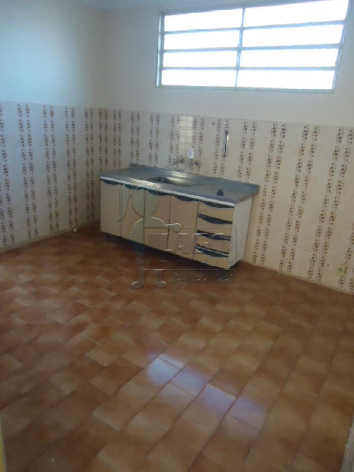 Alugar Casas / Padrão em Ribeirão Preto R$ 1.200,00 - Foto 3