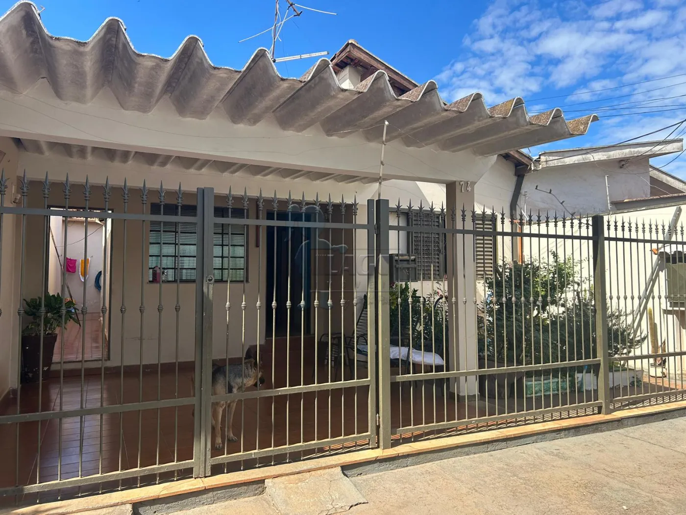 Comprar Casa / Padrão em Ribeirão Preto R$ 270.000,00 - Foto 1