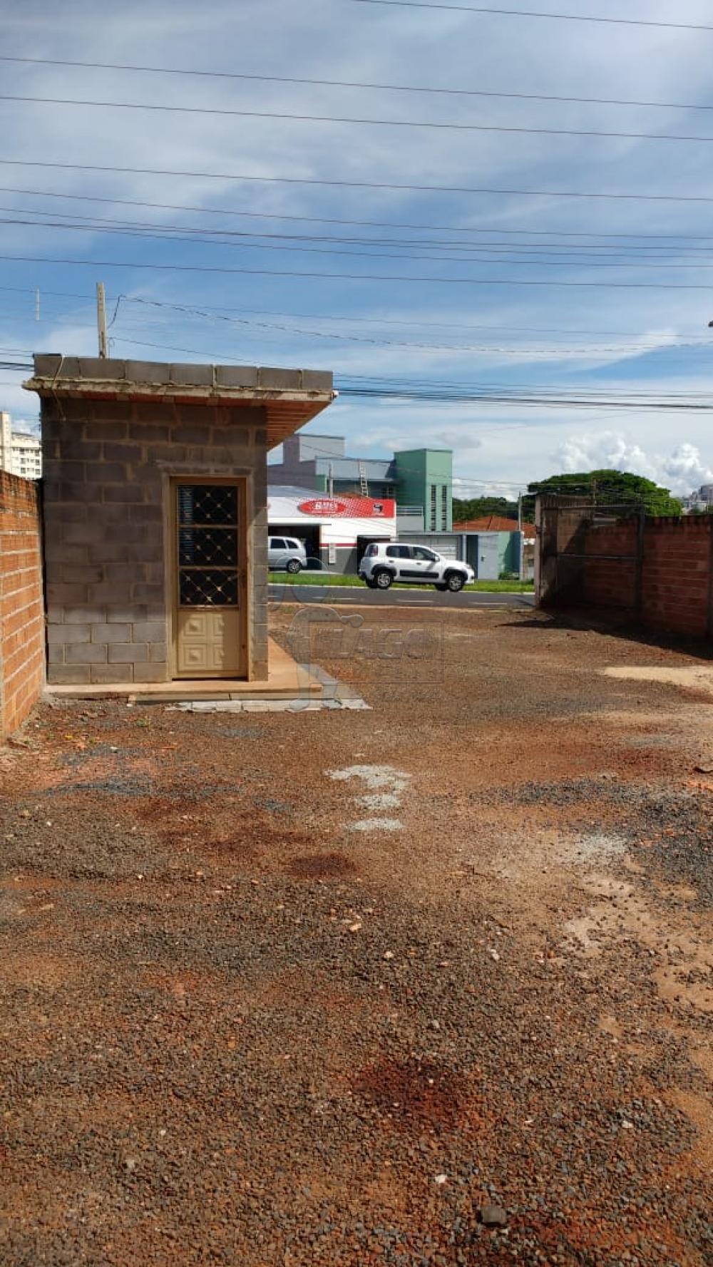 Alugar Terreno / Padrão em Ribeirão Preto R$ 5.000,00 - Foto 1