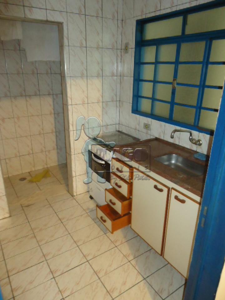 Alugar Apartamento / Padrão em Ribeirão Preto R$ 800,00 - Foto 4