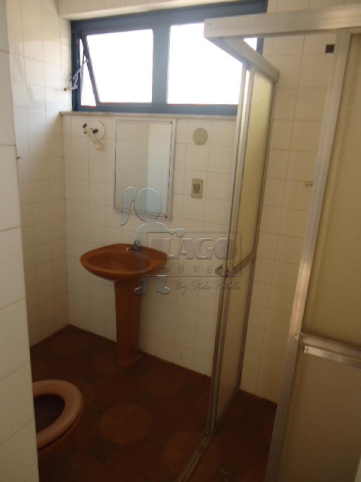 Alugar Apartamento / Padrão em Ribeirão Preto R$ 600,00 - Foto 1