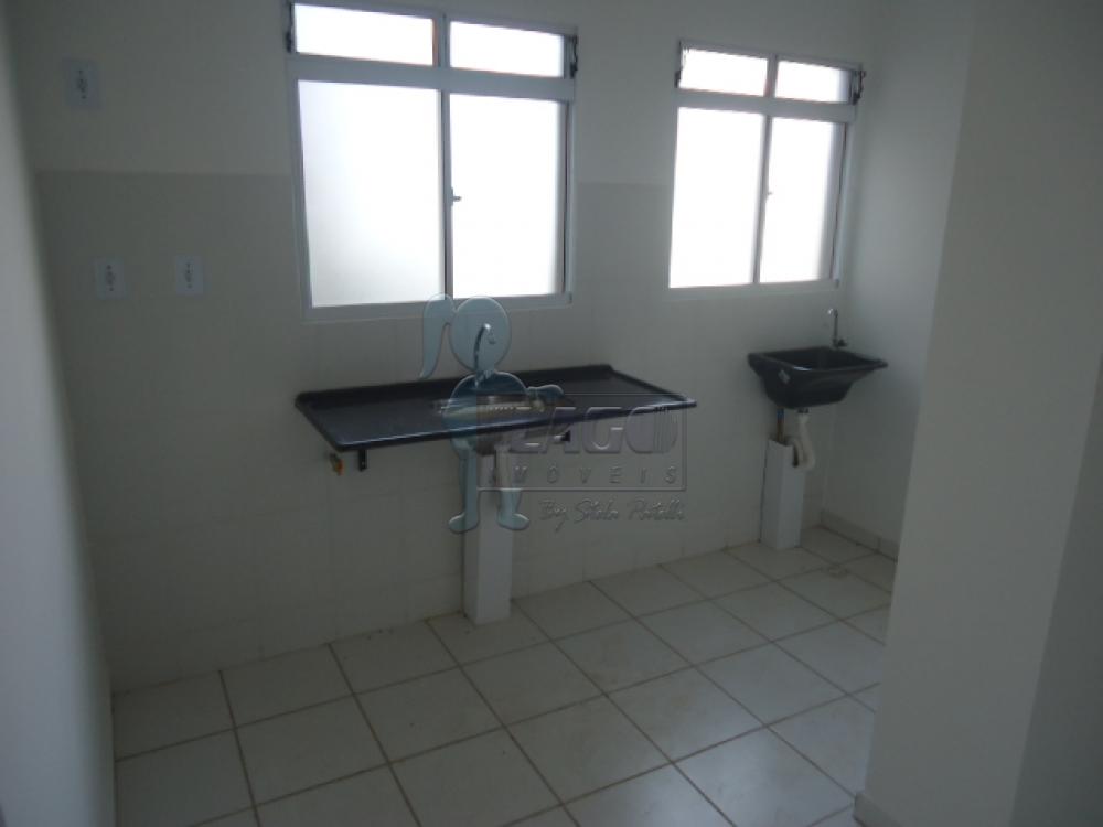 Alugar Apartamento / Padrão em Ribeirão Preto R$ 600,00 - Foto 4