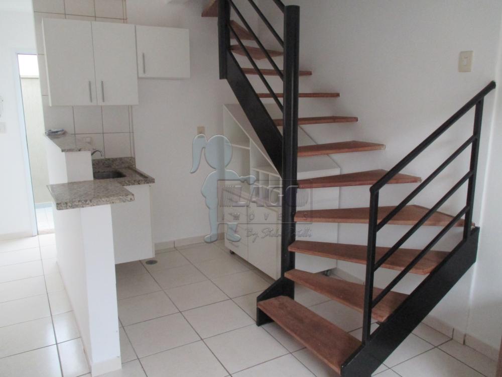 Alugar Apartamento / Padrão em Ribeirão Preto R$ 700,00 - Foto 2