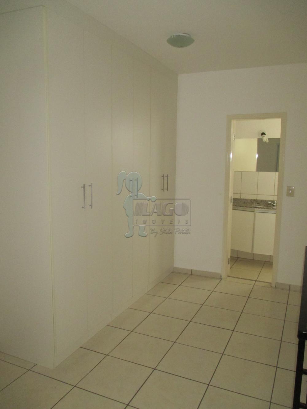 Alugar Apartamento / Padrão em Ribeirão Preto R$ 700,00 - Foto 4