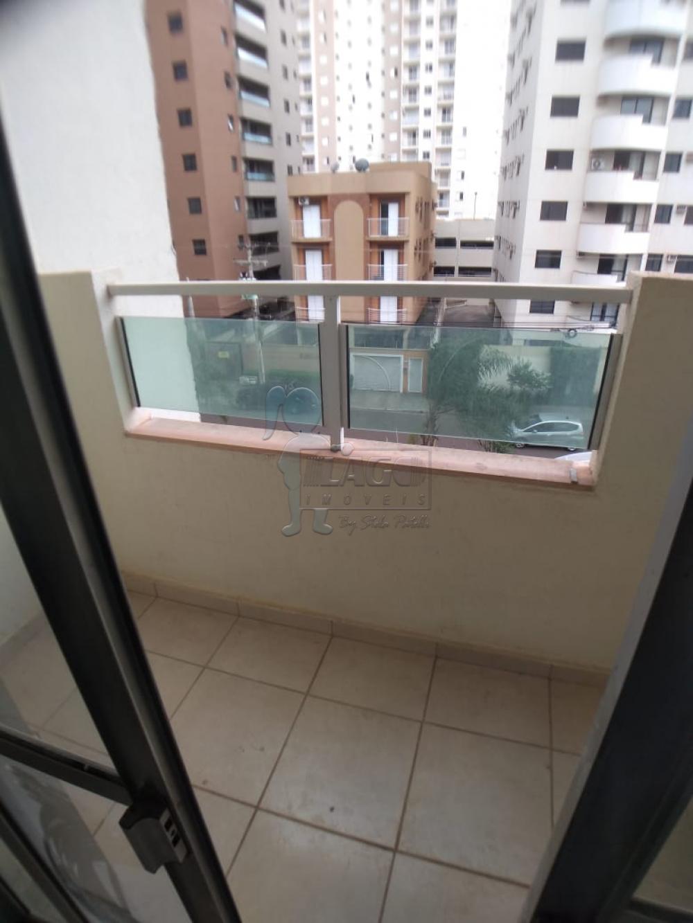 Alugar Apartamento / Padrão em Ribeirão Preto R$ 800,00 - Foto 2