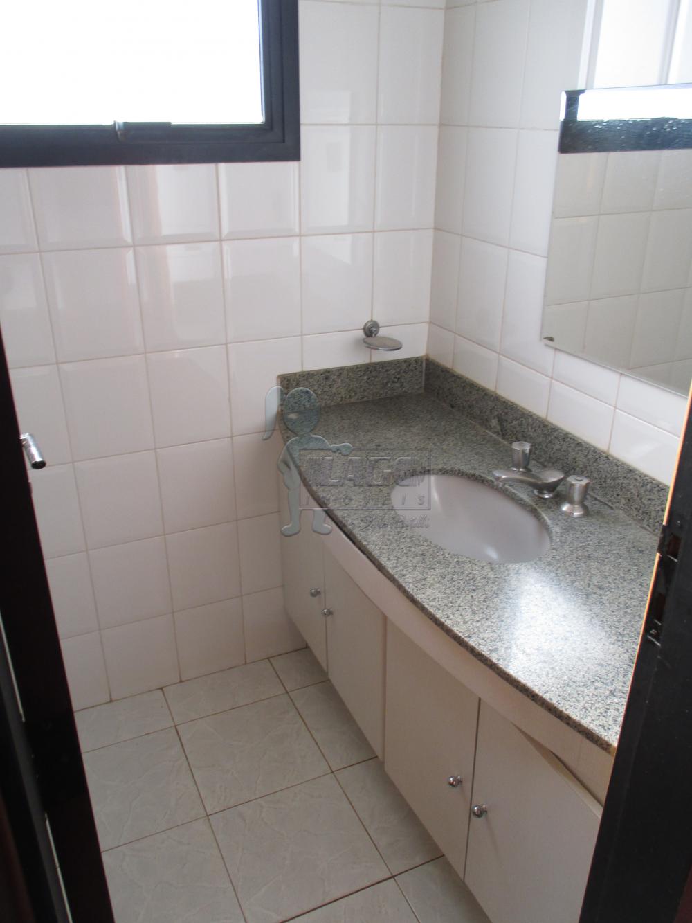 Alugar Apartamento / Padrão em Ribeirão Preto R$ 1.250,00 - Foto 15