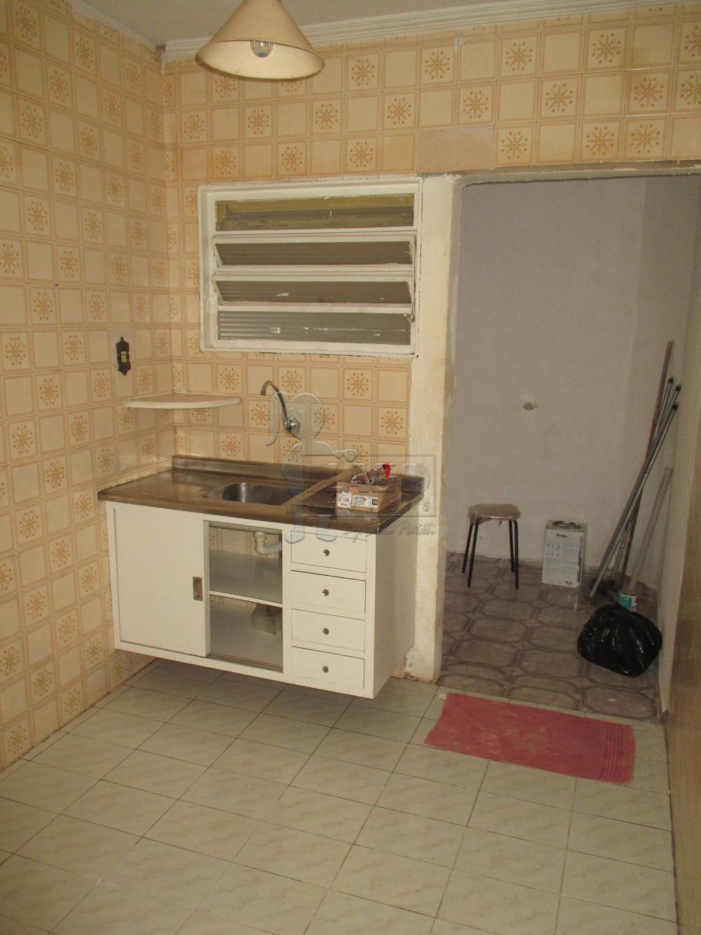 Alugar Casas / Padrão em Ribeirão Preto R$ 500,00 - Foto 5