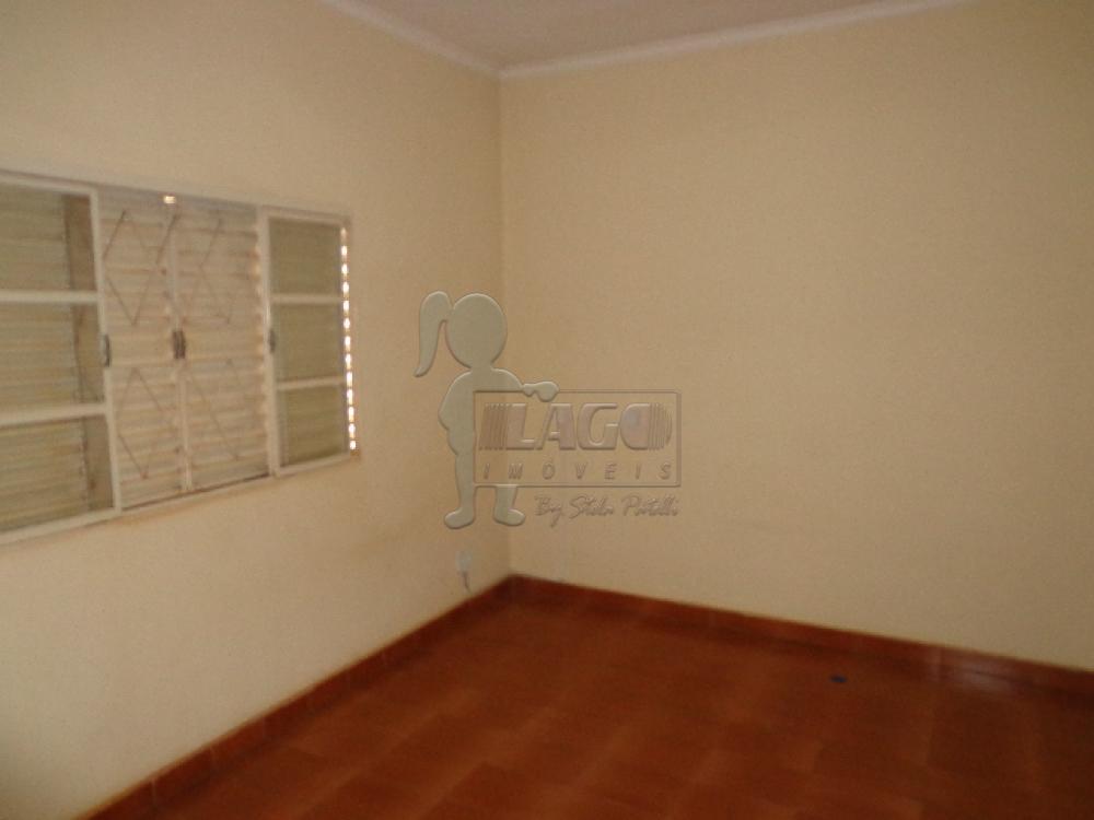 Alugar Casas / Padrão em Ribeirão Preto R$ 500,00 - Foto 13