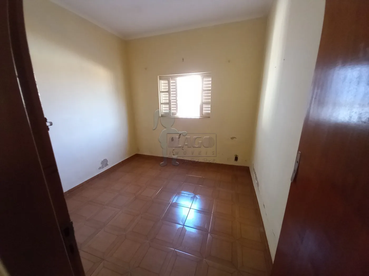 Alugar Casa / Padrão em Ribeirão Preto R$ 1.500,00 - Foto 4