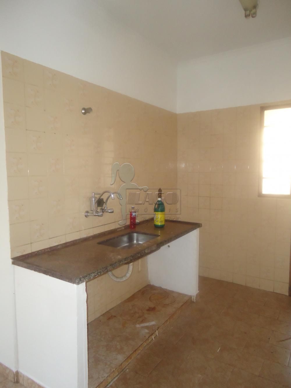 Alugar Casa / Padrão em Ribeirão Preto R$ 750,00 - Foto 6