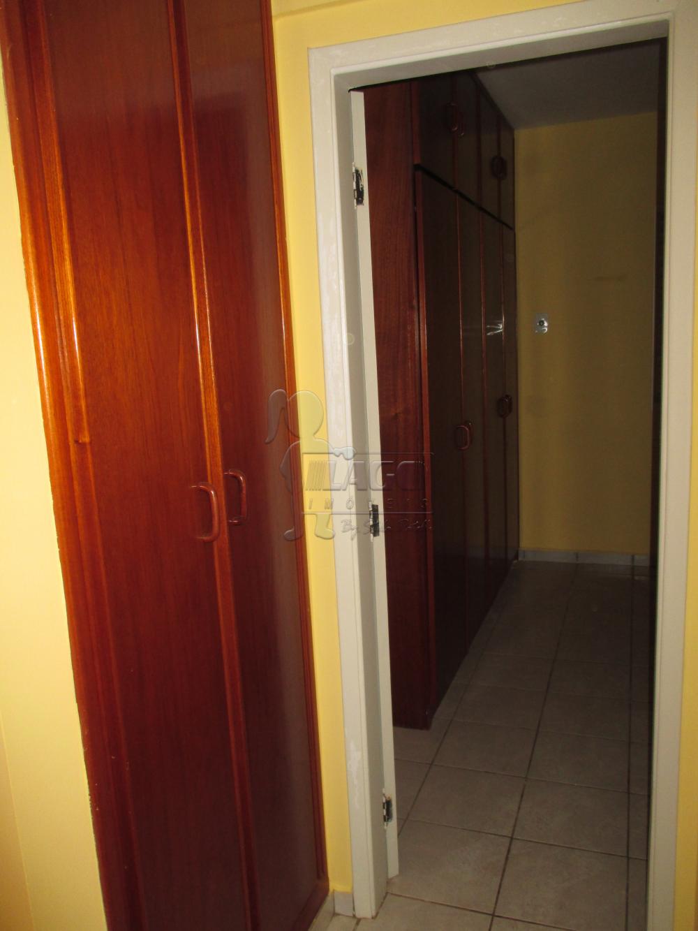 Alugar Apartamentos / Padrão em Ribeirão Preto R$ 860,00 - Foto 3