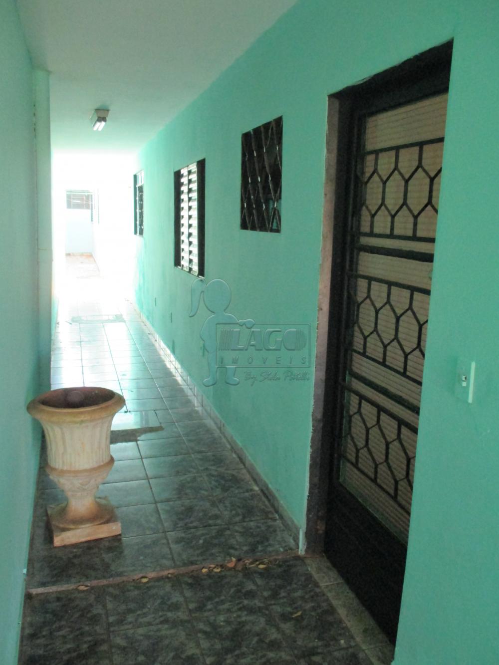 Alugar Casa / Padrão em Ribeirão Preto R$ 550,00 - Foto 11