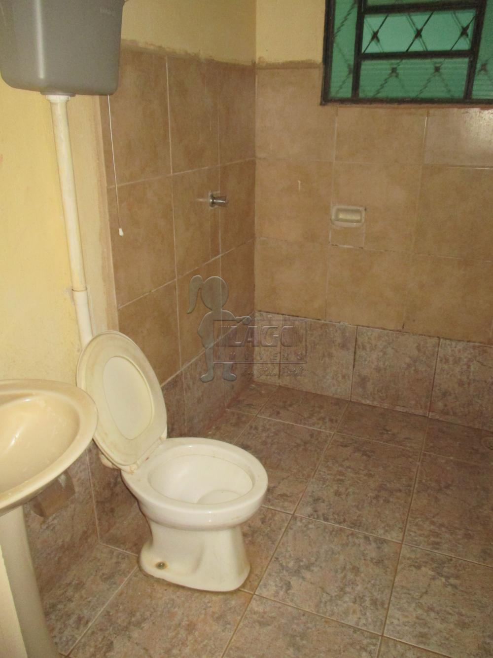 Alugar Casa / Padrão em Ribeirão Preto R$ 550,00 - Foto 10