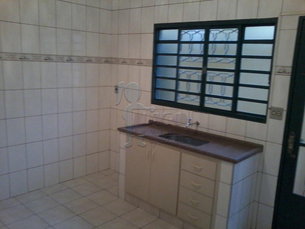 Alugar Casa / Padrão em Ribeirão Preto R$ 900,00 - Foto 12