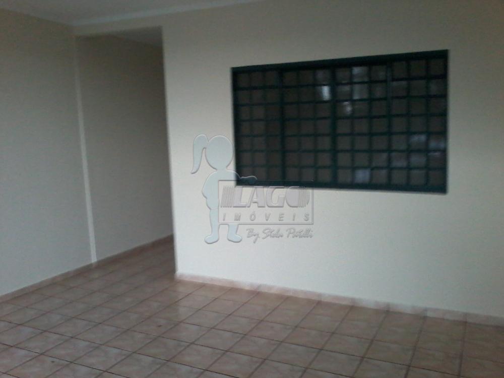 Alugar Casa / Padrão em Ribeirão Preto R$ 900,00 - Foto 2