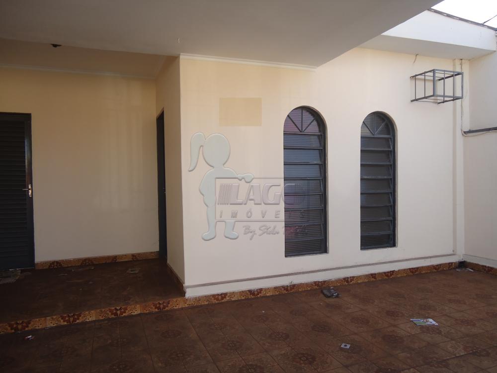 Alugar Casas / Padrão em Ribeirão Preto R$ 750,00 - Foto 1