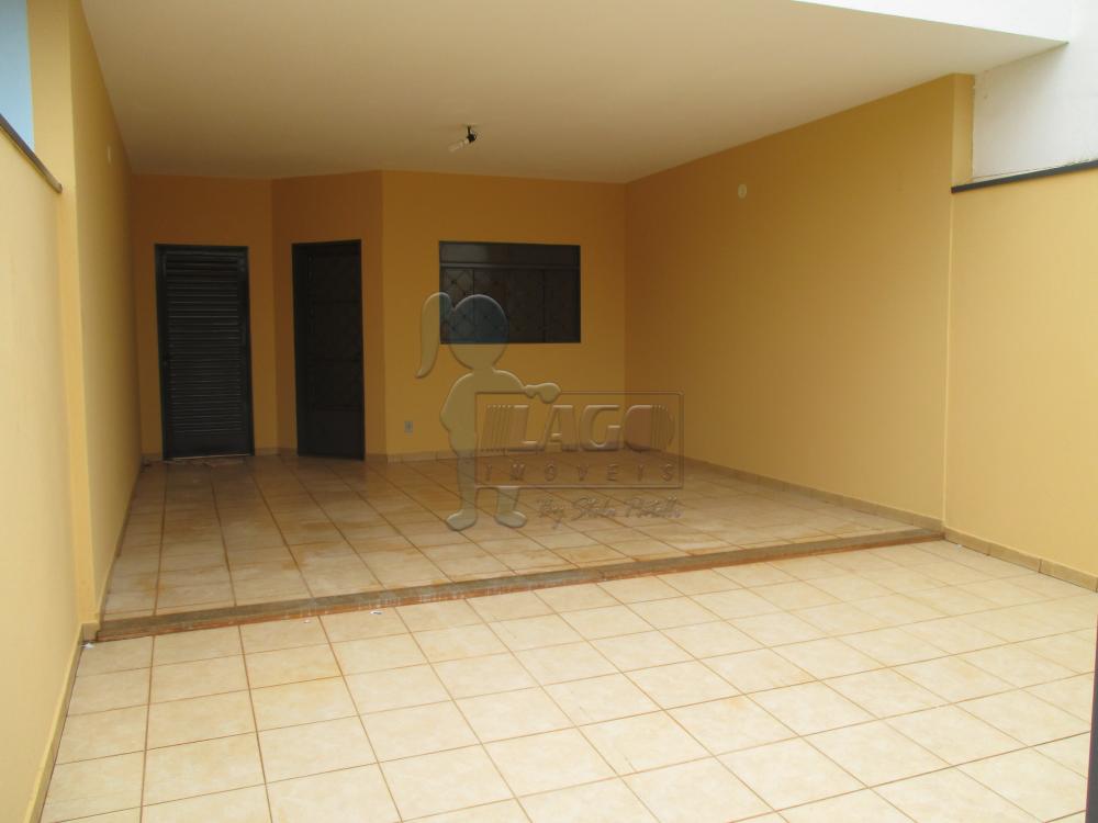 Alugar Casa / Padrão em Ribeirão Preto R$ 1.700,00 - Foto 1