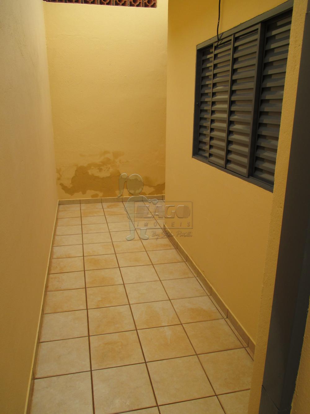 Alugar Casa / Padrão em Ribeirão Preto R$ 1.700,00 - Foto 13