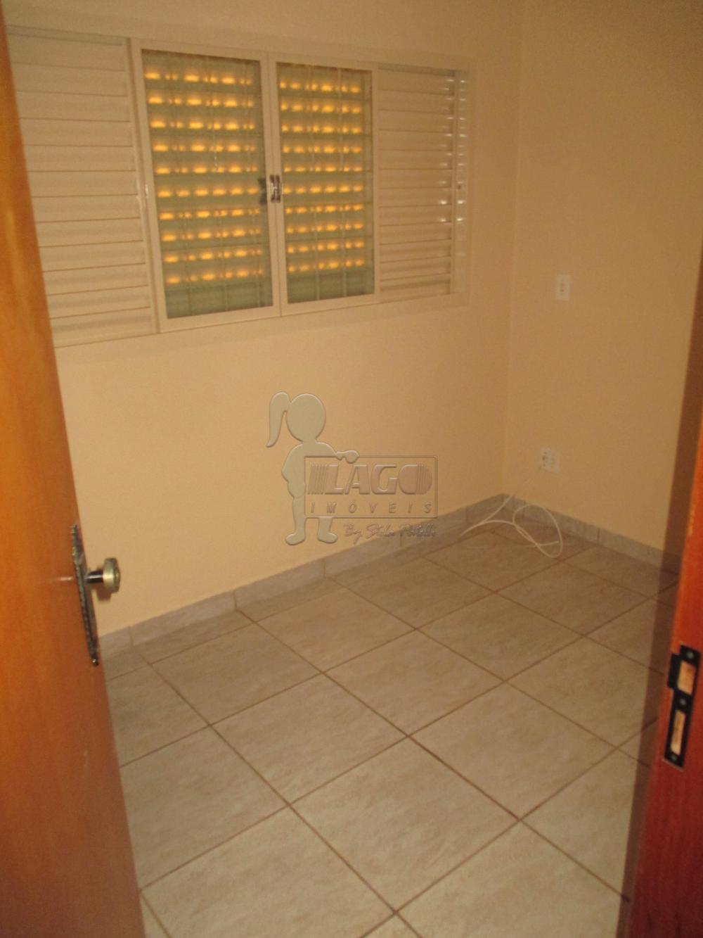 Alugar Casa / Padrão em Ribeirão Preto R$ 1.900,00 - Foto 7