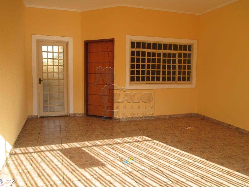 Alugar Casa / Padrão em Ribeirão Preto R$ 1.900,00 - Foto 2