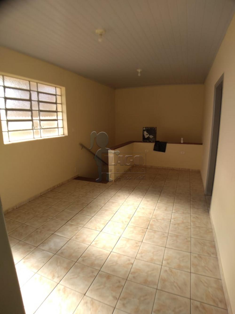 Alugar Casa / Padrão em Ribeirão Preto R$ 1.300,00 - Foto 3