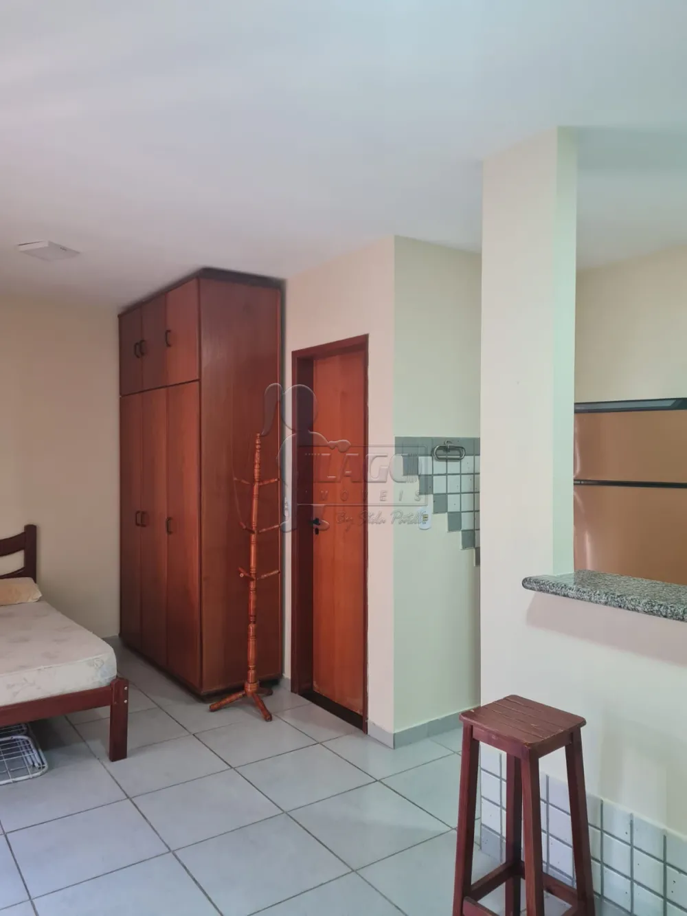 Comprar Apartamento / Kitnet em Ribeirão Preto - Foto 2