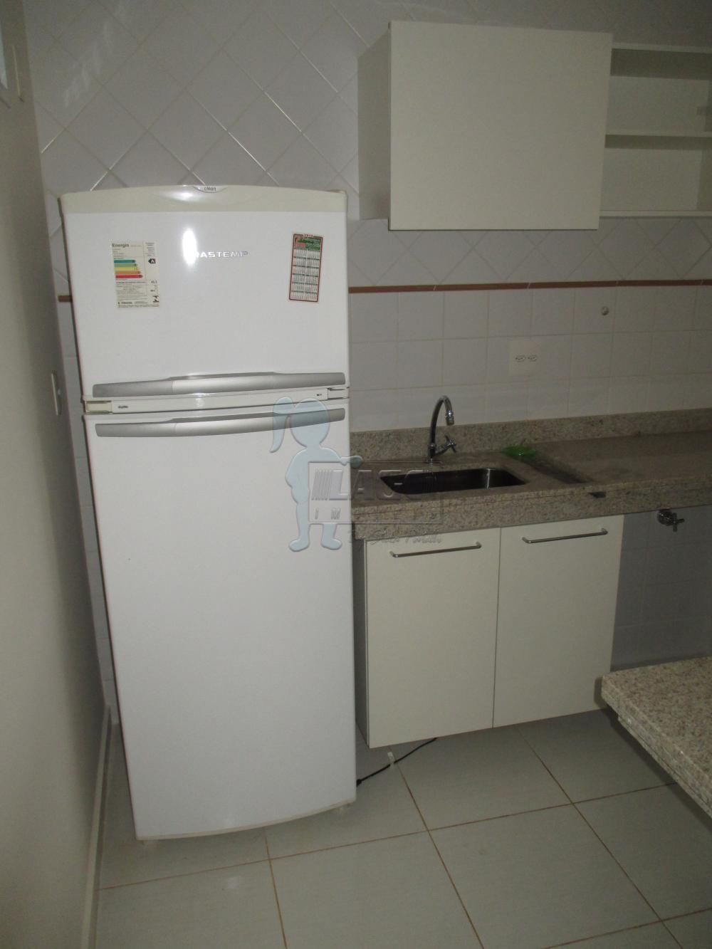 Alugar Apartamentos / Padrão em Ribeirão Preto R$ 1.600,00 - Foto 5