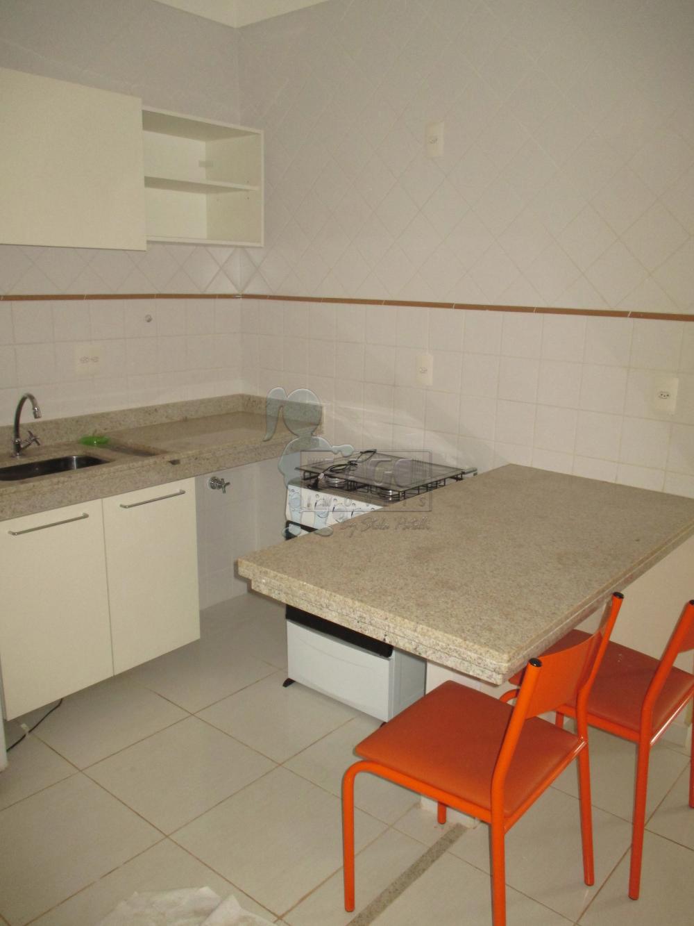 Alugar Apartamentos / Padrão em Ribeirão Preto R$ 1.600,00 - Foto 4