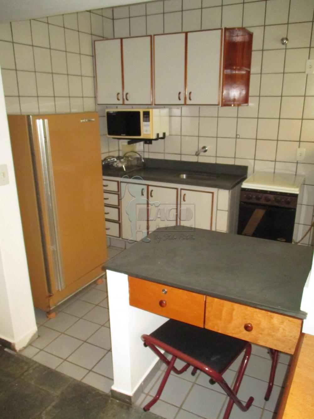 Alugar Apartamento / Padrão em Ribeirão Preto R$ 1.200,00 - Foto 2