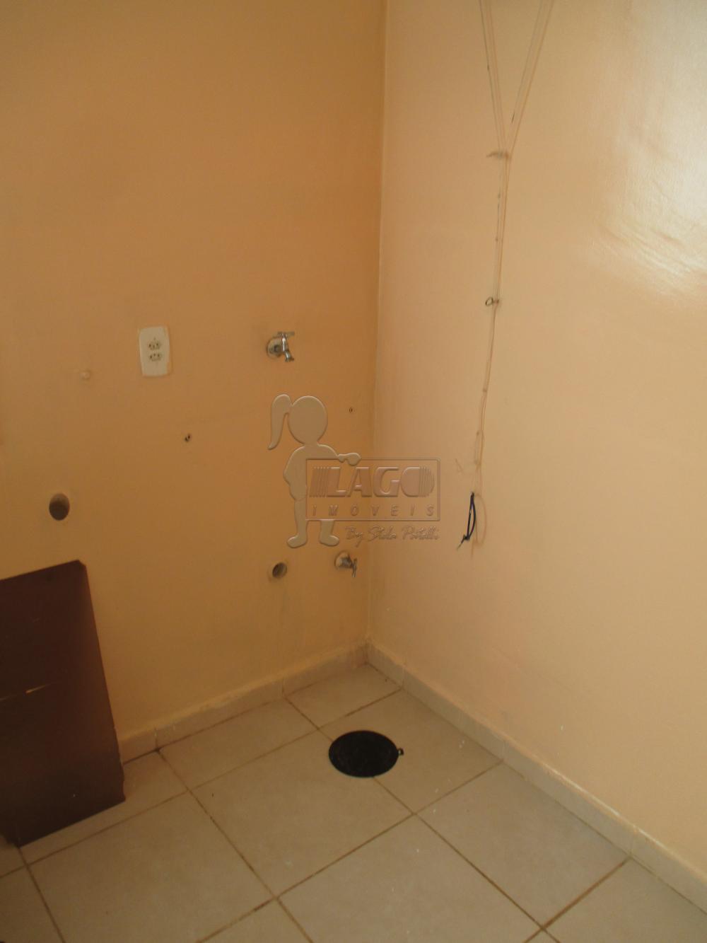 Alugar Apartamentos / Padrão em Ribeirão Preto R$ 680,00 - Foto 3