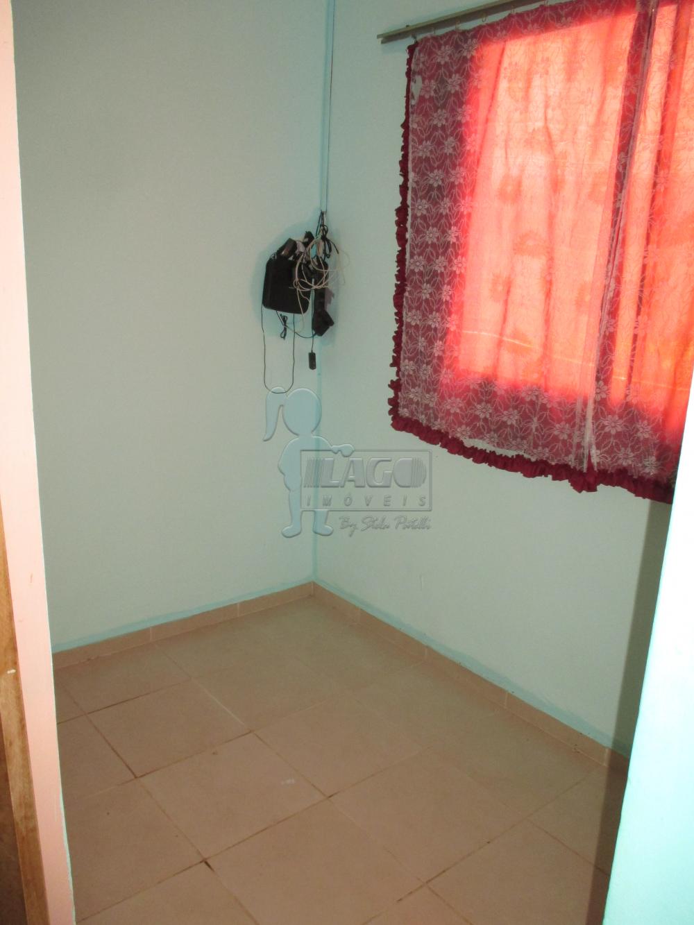 Alugar Apartamento / Padrão em Ribeirão Preto R$ 680,00 - Foto 1