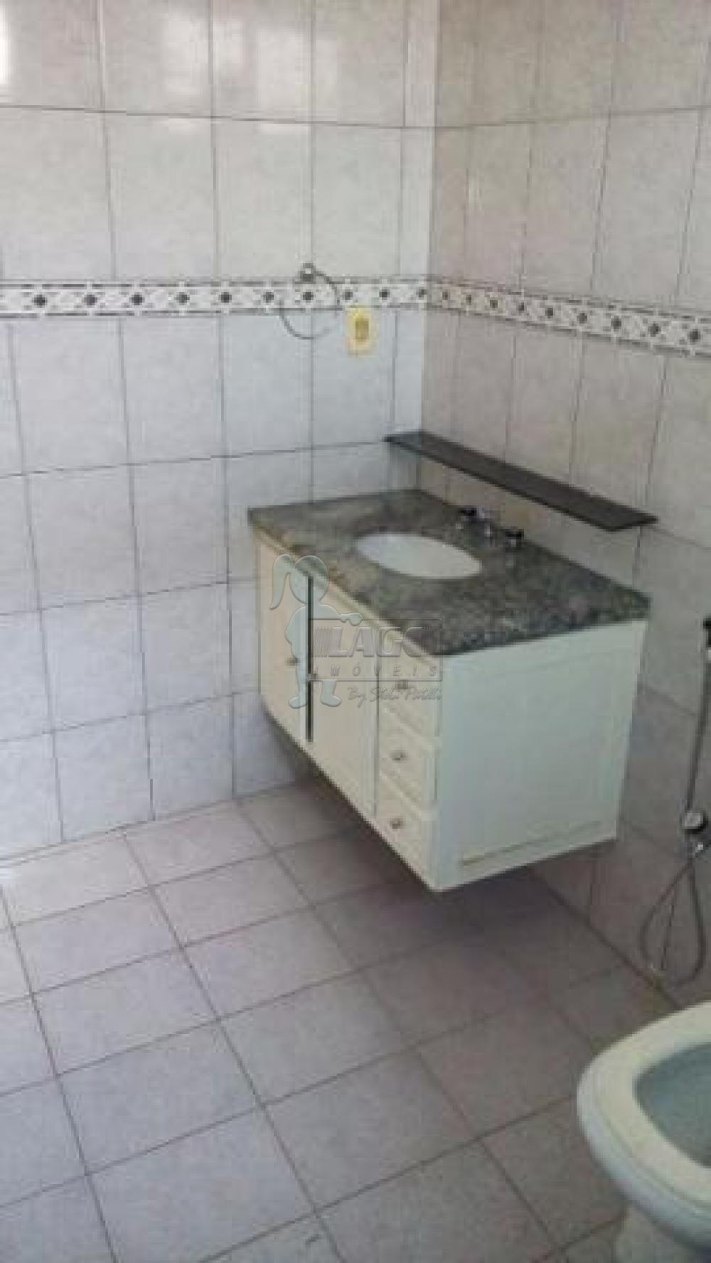 Alugar Casa / Padrão em Ribeirão Preto R$ 1.300,00 - Foto 7