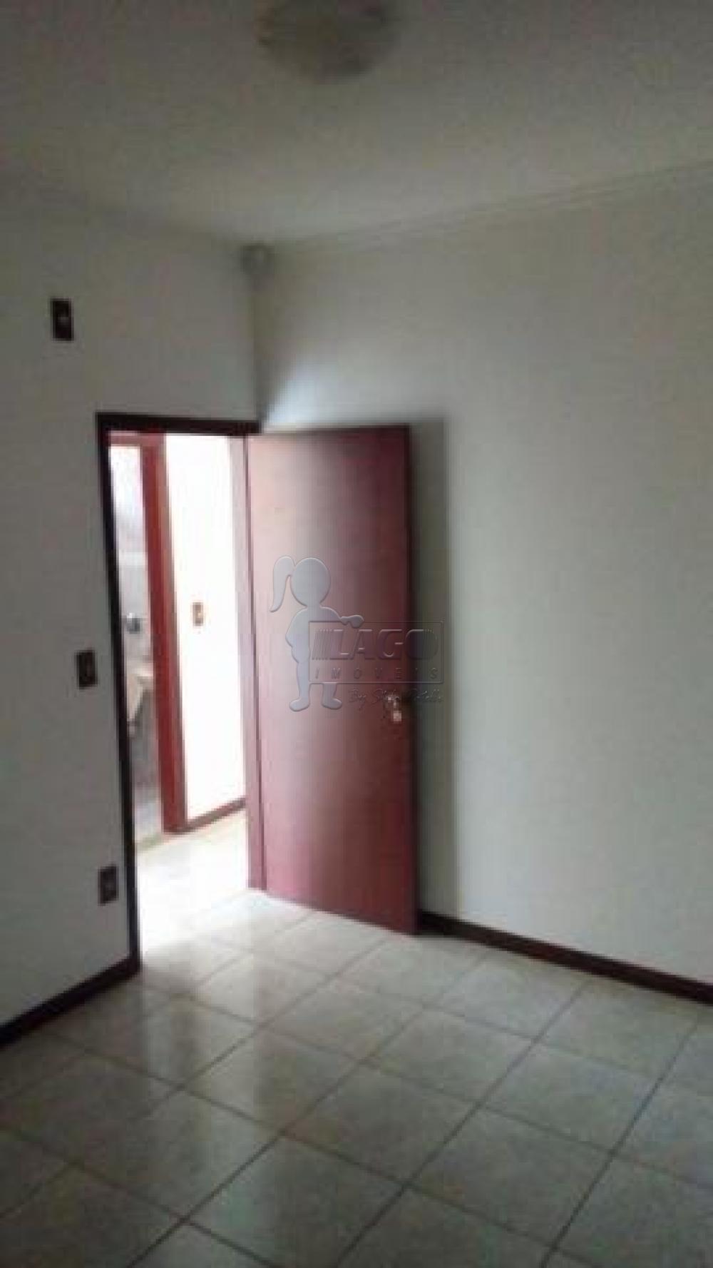 Alugar Casa / Padrão em Ribeirão Preto R$ 1.300,00 - Foto 5