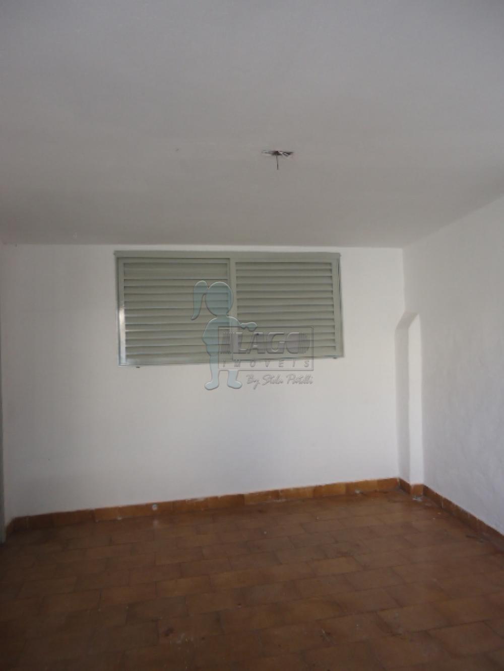 Alugar Casa / Padrão em Ribeirão Preto R$ 520,00 - Foto 2