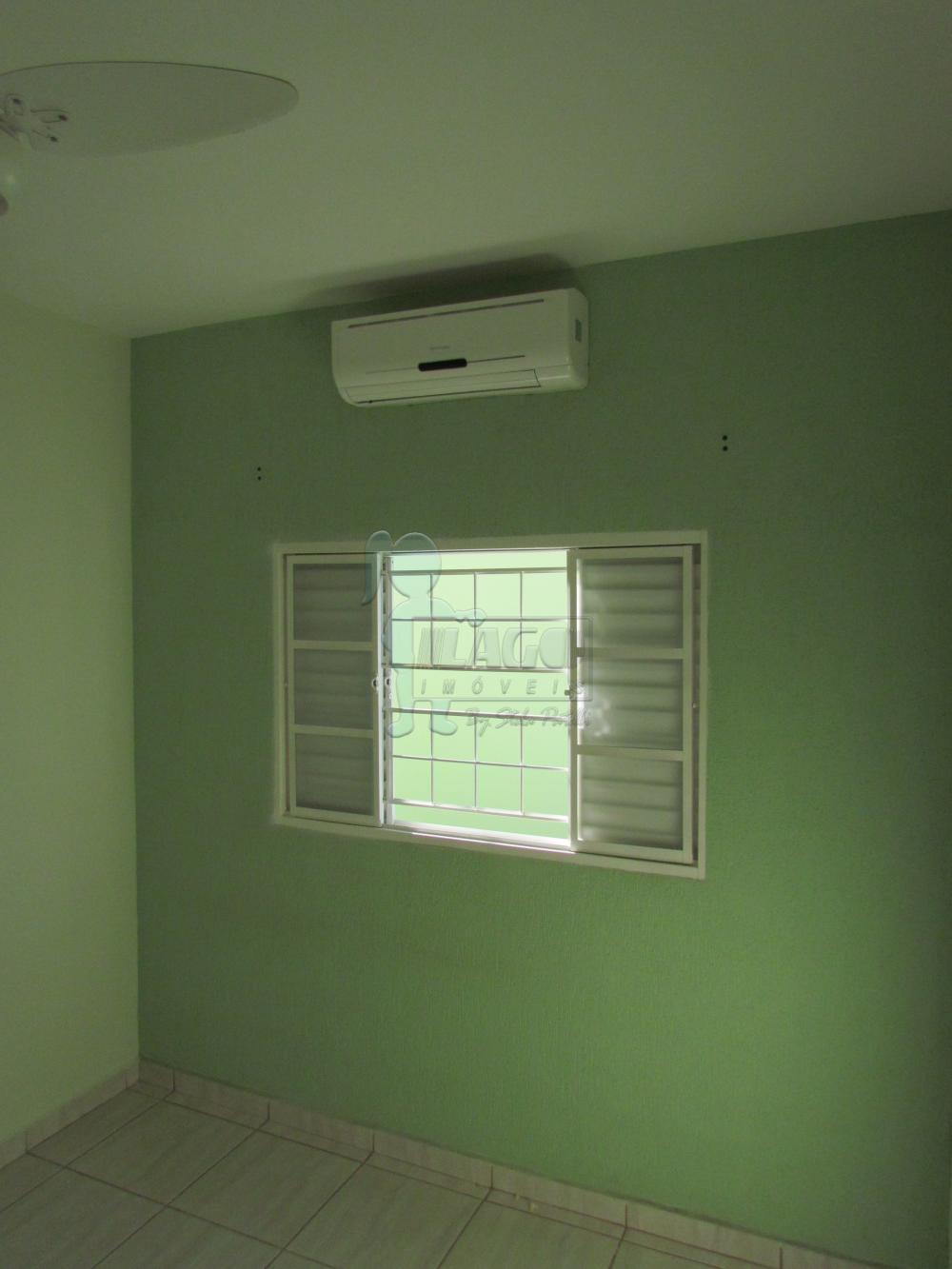 Alugar Casas / Padrão em Ribeirão Preto R$ 800,00 - Foto 11