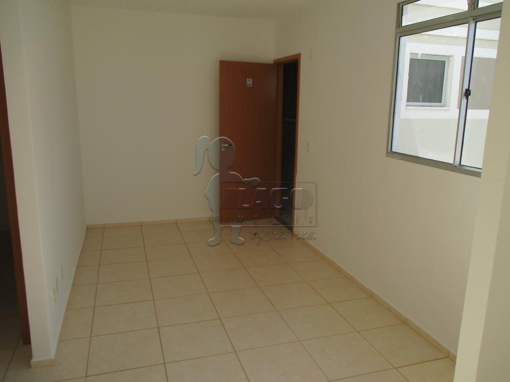 Alugar Apartamento / Padrão em Ribeirão Preto R$ 600,00 - Foto 3