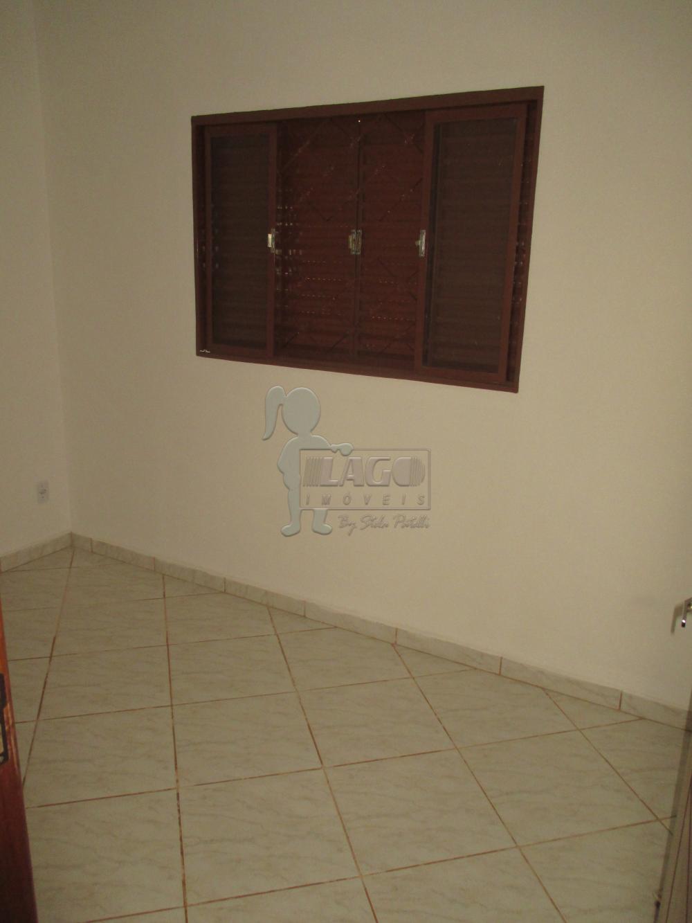 Alugar Casa / Padrão em Ribeirão Preto R$ 850,00 - Foto 4