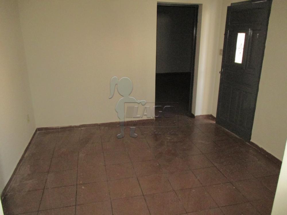 Alugar Casas / Padrão em Ribeirão Preto R$ 950,00 - Foto 3