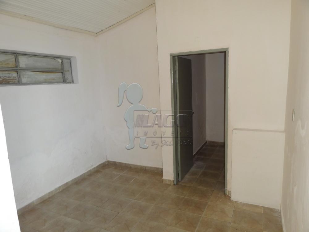 Alugar Casa / Padrão em Ribeirão Preto R$ 520,00 - Foto 4