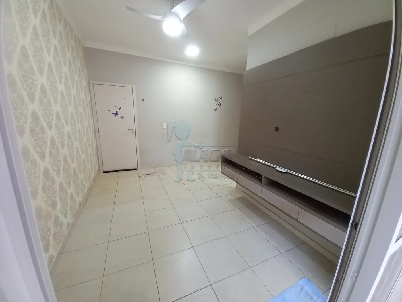 Alugar Apartamento / Padrão em Ribeirão Preto R$ 1.600,00 - Foto 1