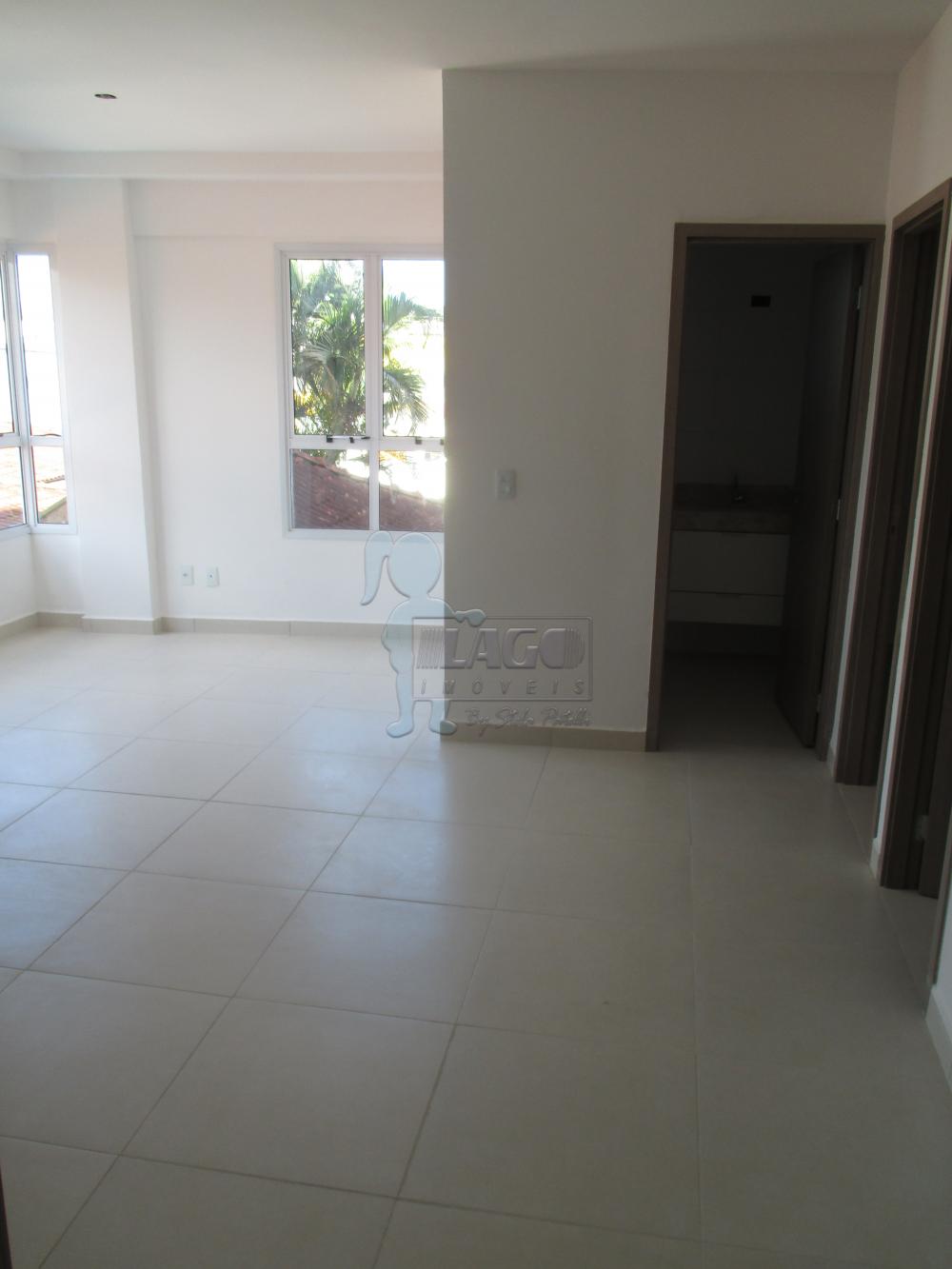 Alugar Apartamento / Padrão em Ribeirão Preto R$ 900,00 - Foto 1