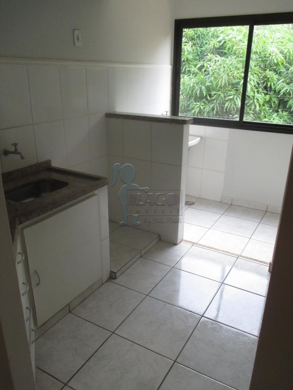 Alugar Apartamento / Padrão em Ribeirão Preto R$ 750,00 - Foto 3