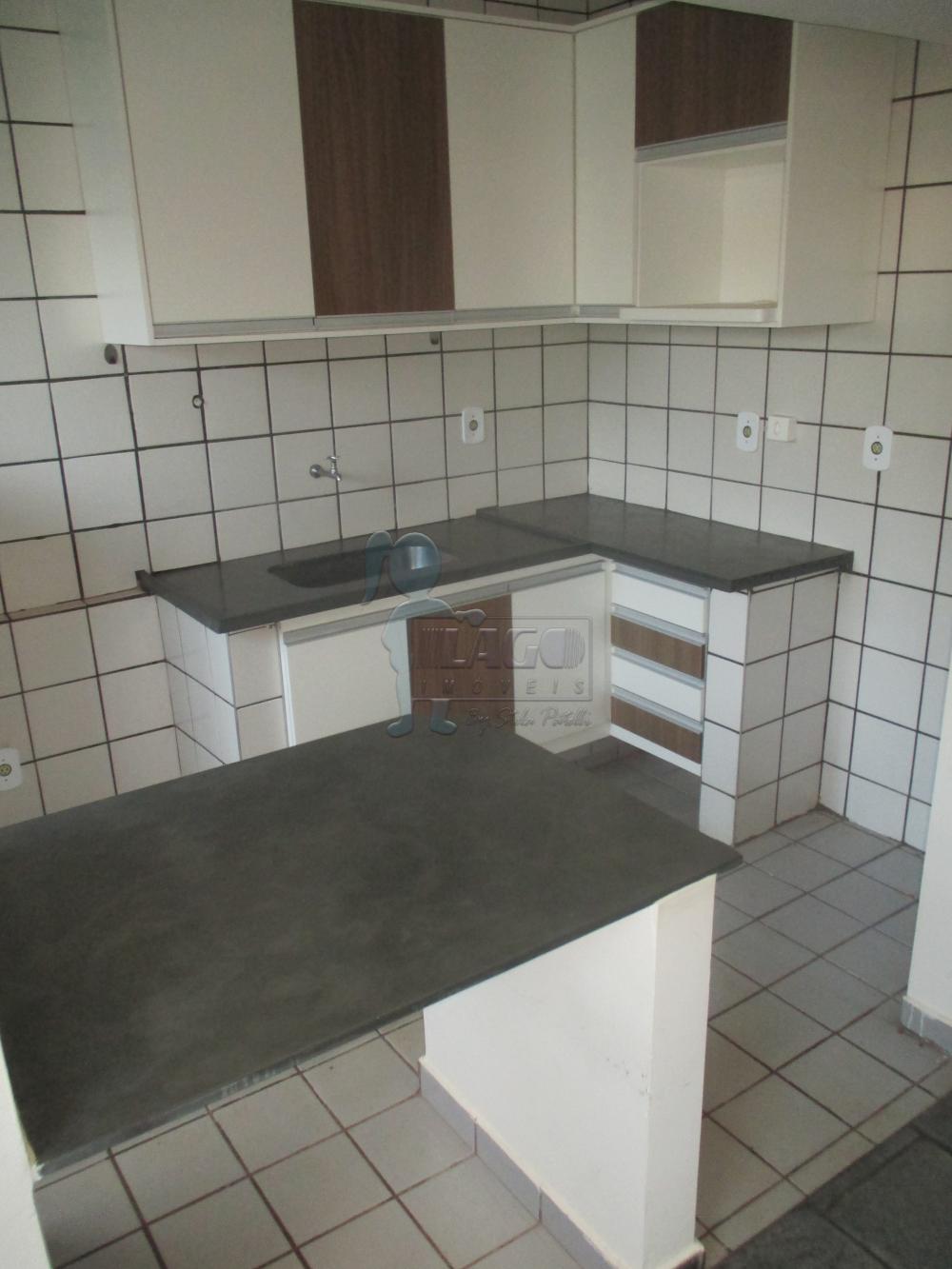 Alugar Apartamento / Padrão em Ribeirão Preto R$ 750,00 - Foto 3