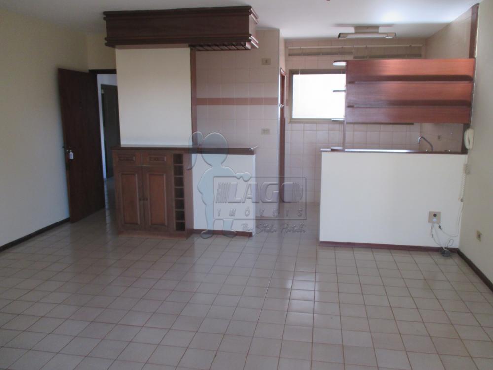 Alugar Apartamento / Padrão em Ribeirão Preto R$ 2.300,00 - Foto 4