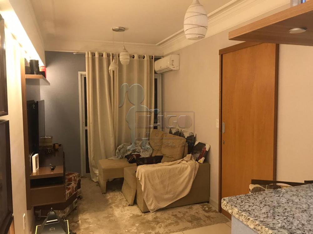 Alugar Apartamentos / Padrão em Ribeirão Preto R$ 1.300,00 - Foto 2