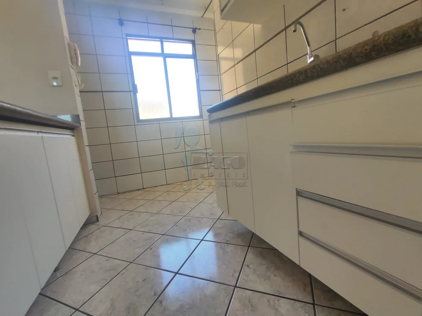 Alugar Apartamento / Padrão em Ribeirão Preto R$ 700,00 - Foto 4