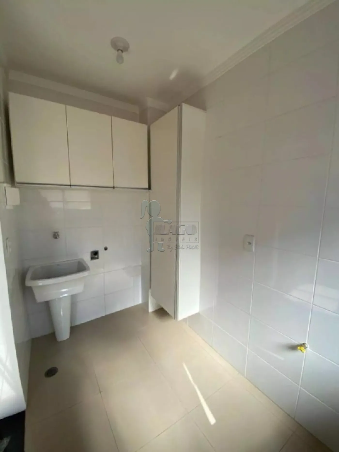 Alugar Apartamento / Padrão em Ribeirão Preto R$ 800,00 - Foto 2