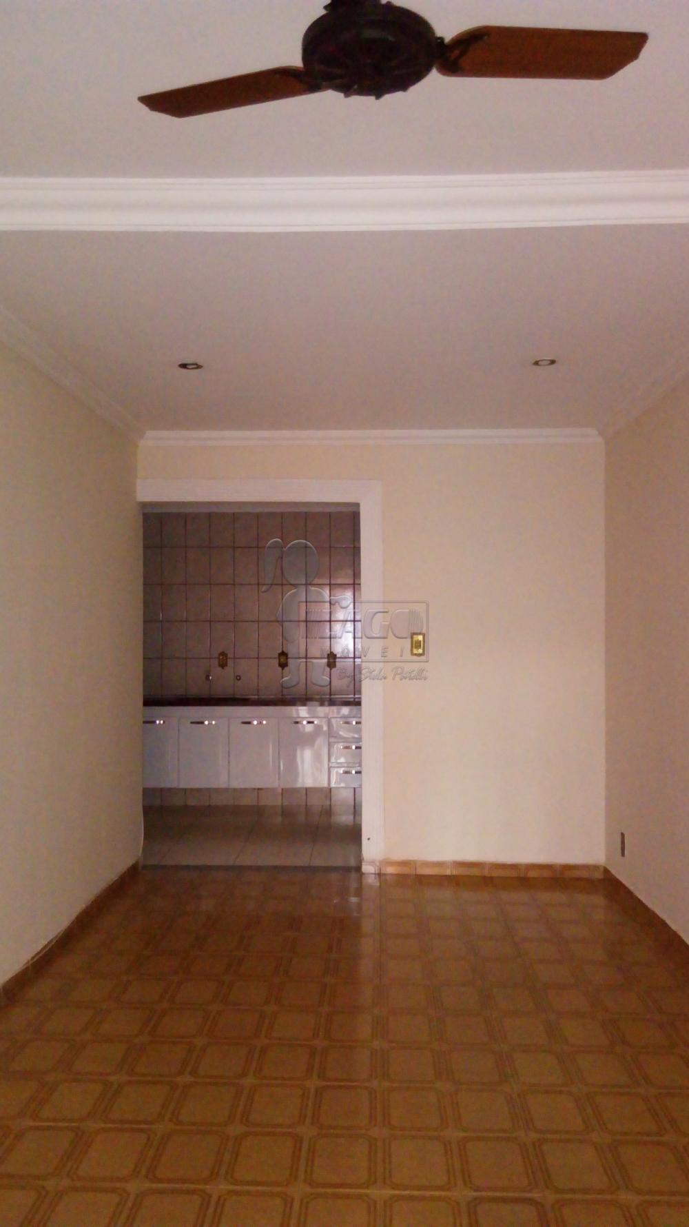 Alugar Casa / Padrão em Ribeirão Preto R$ 1.400,00 - Foto 3