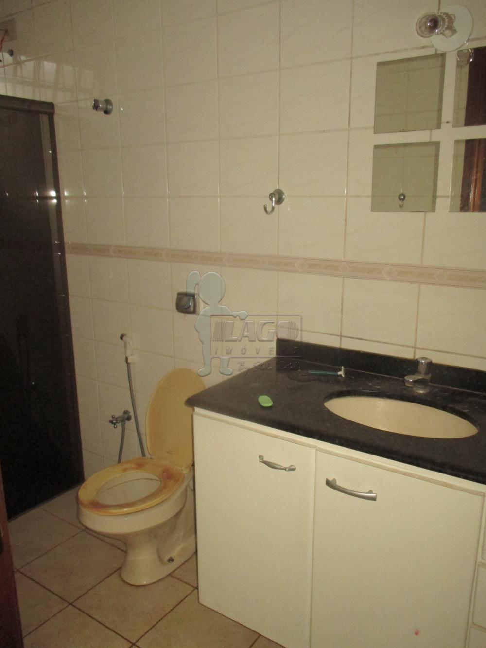 Alugar Casa / Padrão em Ribeirão Preto R$ 1.800,00 - Foto 15